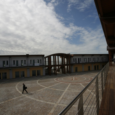 Autumn Brown, Lalitpur Yellow, Mint White, Agra Red